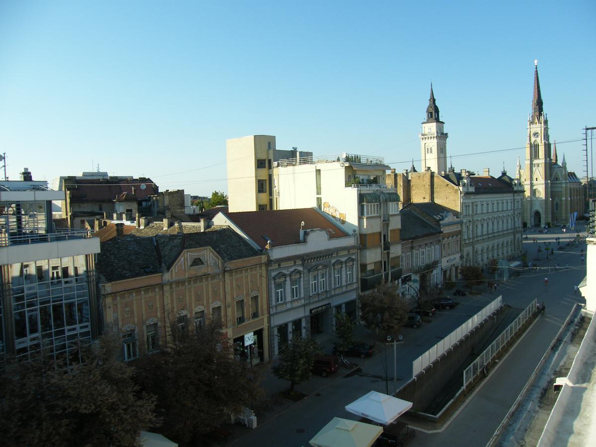 Hostel Nomad Novi Sad Luaran gambar