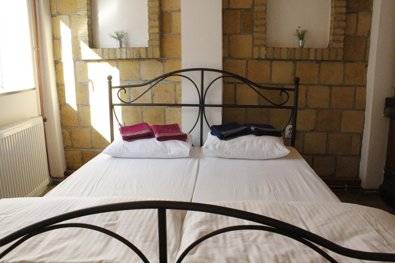 Hostel Nomad Novi Sad Luaran gambar